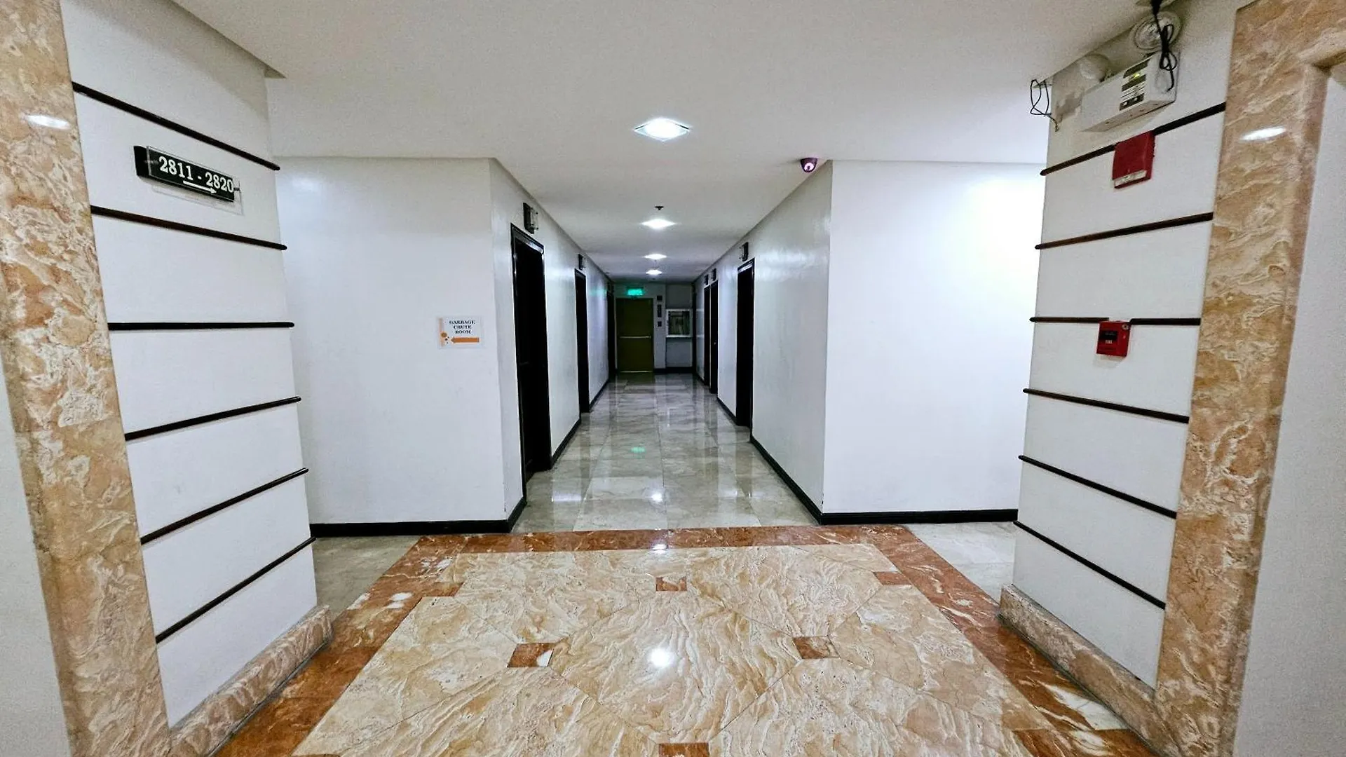 Apartment Birchtower By Jeizel Manila City